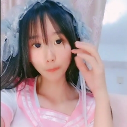 小萝幼和小妹子可能是指年轻的女孩子，精选奶可能是指精选的乳制品，某处可能是指某个地方，双洞齐下可能是指同时进行两个动作，自抠可能是指自己抠搔，释放可能是指释放压